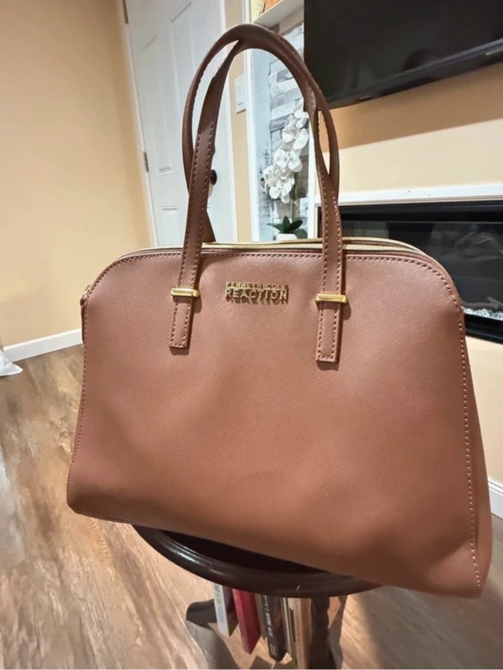 Kenneth Cole Reaction Tan Dome Satchel